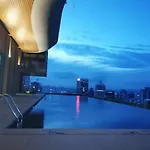 Ceylonz Suites