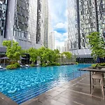 Klcc Star Residence Premium Suite With Rooftop Swimming Pool