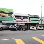 Cozy Homestay With Karaoke System & Pool Table