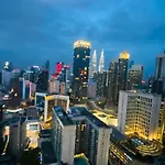 Axon Suites By Galaxy House
