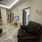 Desa Damai Homestay Fully Air Cond And Self Check In #7 Pax