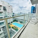 Menara Bintang Goldhill