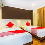 Oyo 431 Hotel De Grand Orchard