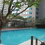 Summer Suites Studios