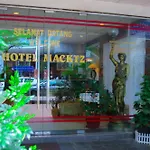 Macktz Comfort Inn
