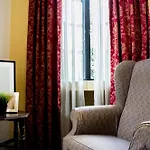 Duta Vista Suites