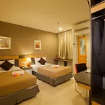 Leo Express Hotel
