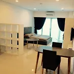Summer Suites Studios