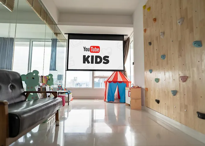 Kl Deluxe Landscape Parent-Kid Theme Upscale Area