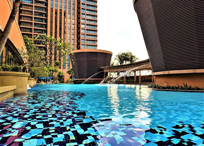 Robinsons Apartments At Times Square Kl