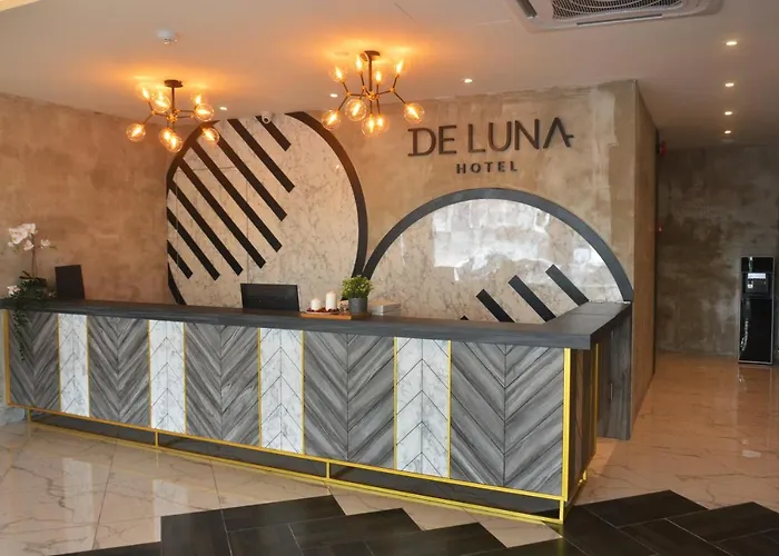 De Luna Hotel Sri Petaling