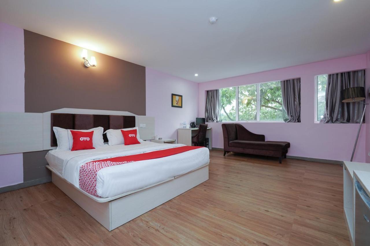 Hotel Capital O 89919 Hari Hari 3*