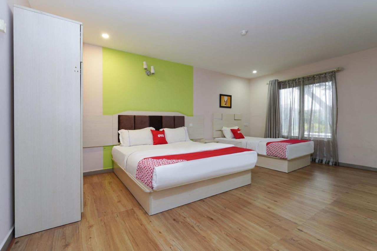 Hotel Capital O 89919 Hari Hari 3*