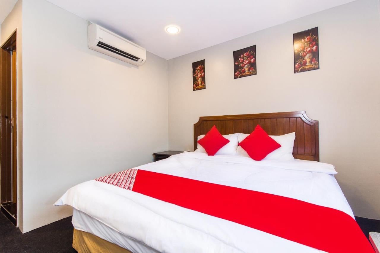 Oyo 423 Bms Hotel