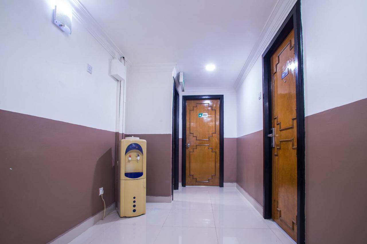 Hotel Oyo 43929 Adak