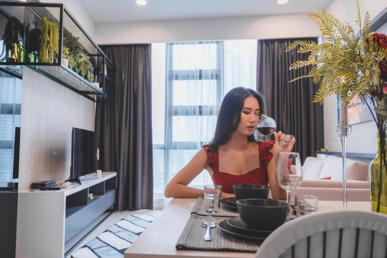 Apartment The Robertson By White Forest Suites
