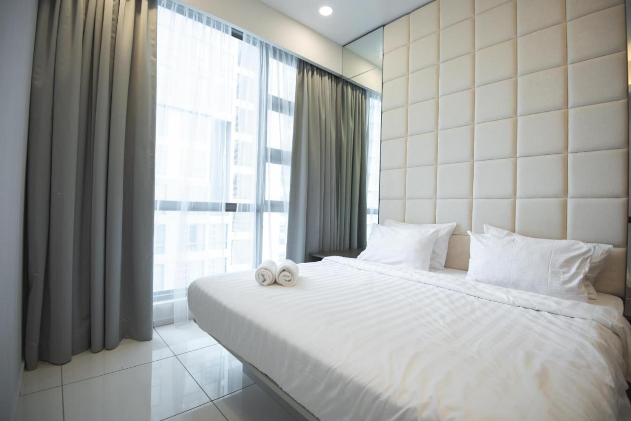 The Robertson By White Forest Suites Apartment *