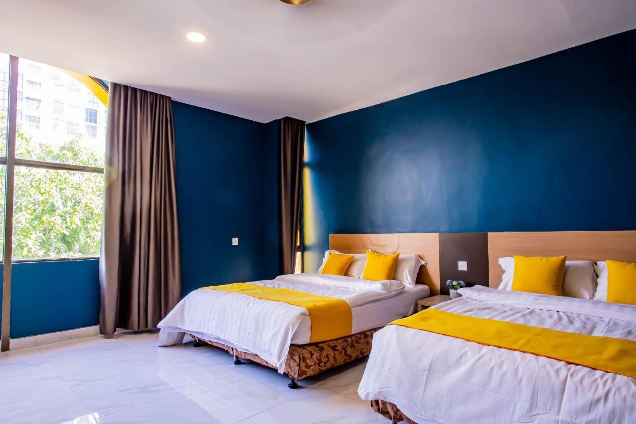 Beez Hotel 2*