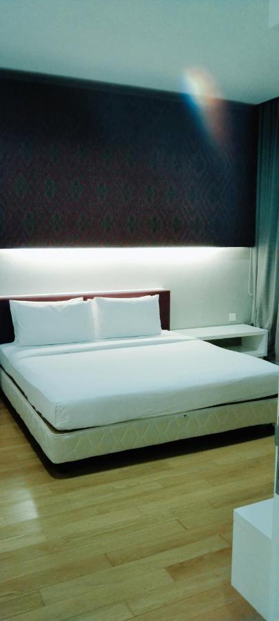 Platinum Klcc By Luxe Apartemen