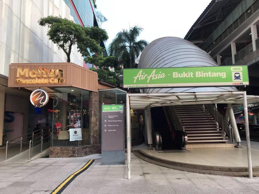Fairlane 2mins Walk To Bukit Bintang Sunset View 2br 8-1 Wifi 100mbps *