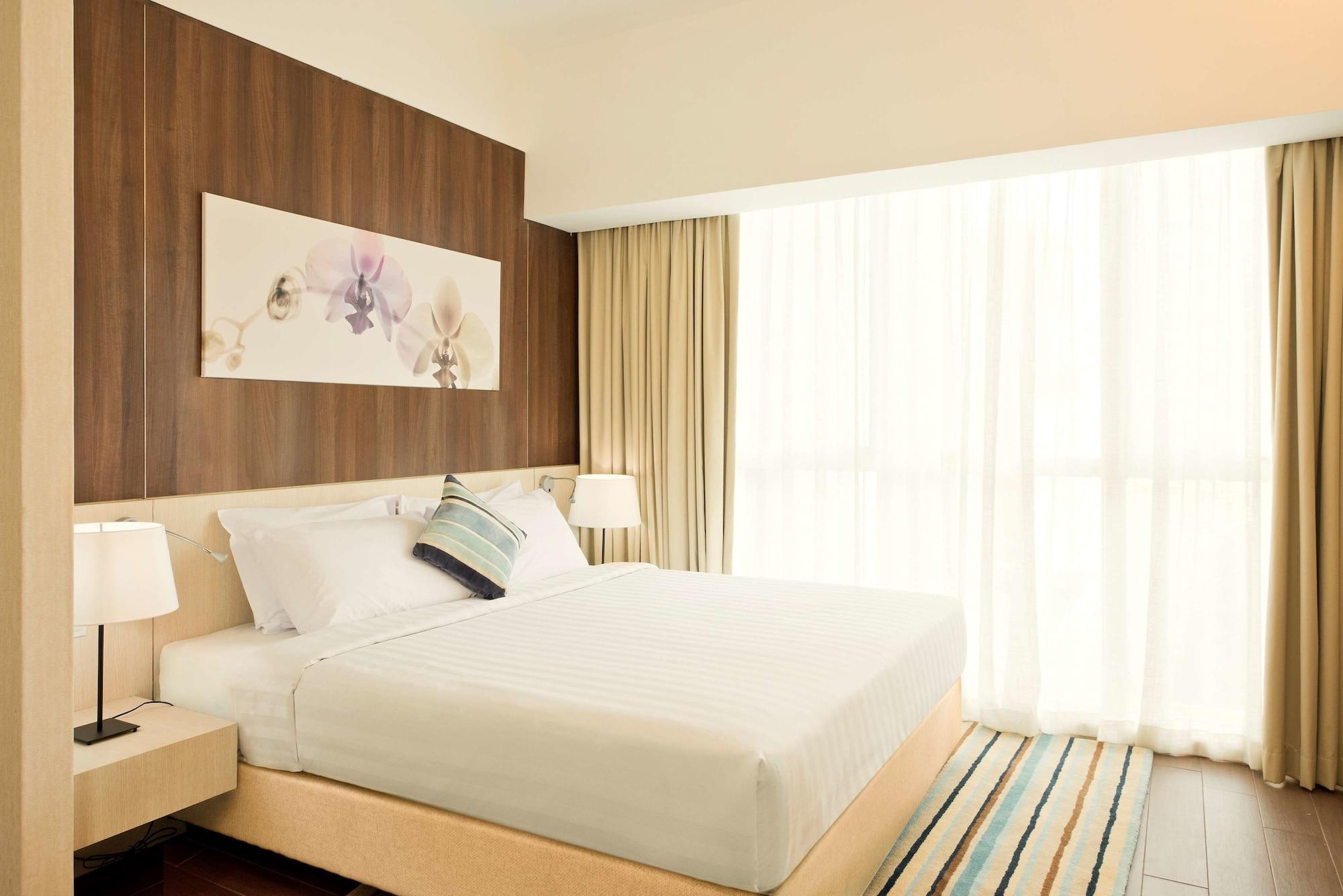 Hotel Oasia By Far East Hospitality 4*