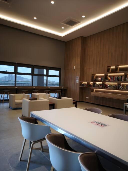 舒适 Homestay At 28 Blvd Pandan Perdana Kl Apartment