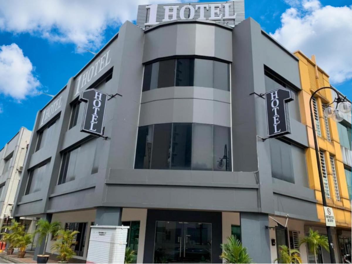 1 Kuchai Hotel