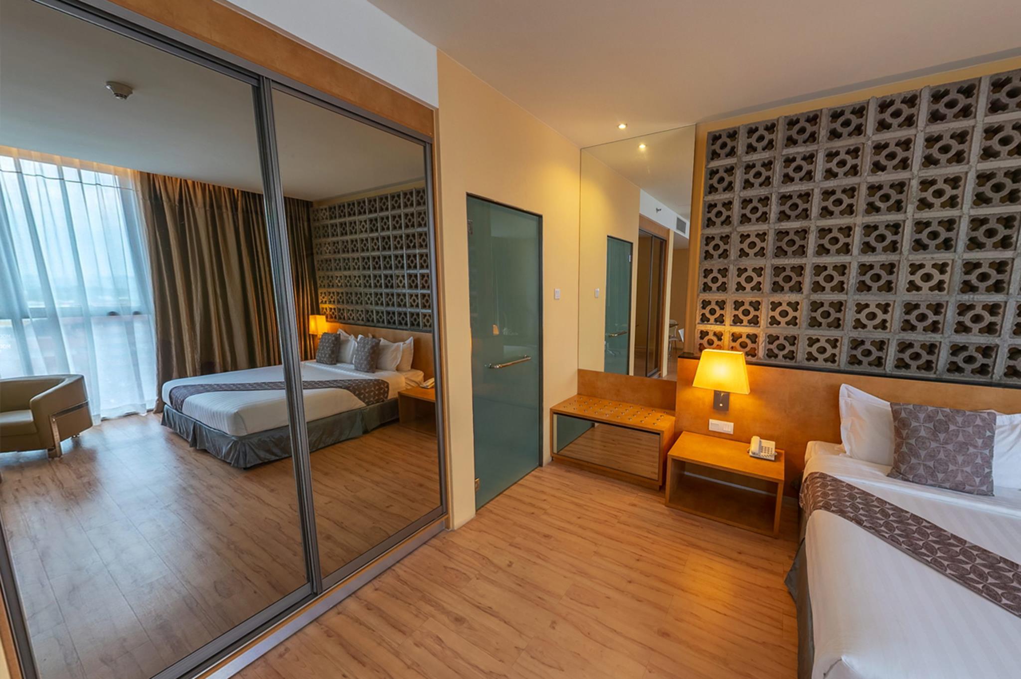 Vivatel Hotel 4*