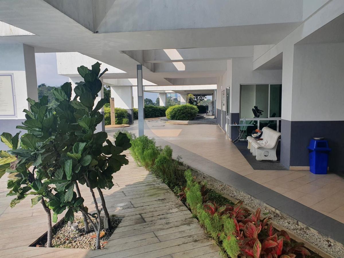 Apartment Saville Melawati Kuala Lumpur