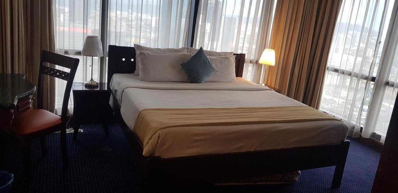New Town At Times Square Apartment *