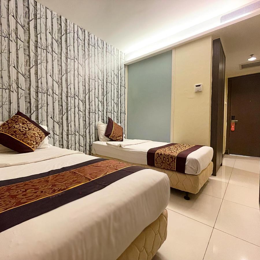 Hotel Esq Shamelin 2*