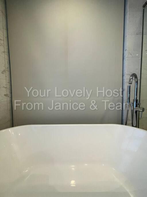 #1 Klcc Platinum Face 2bed 2bath Kuala Lumpur