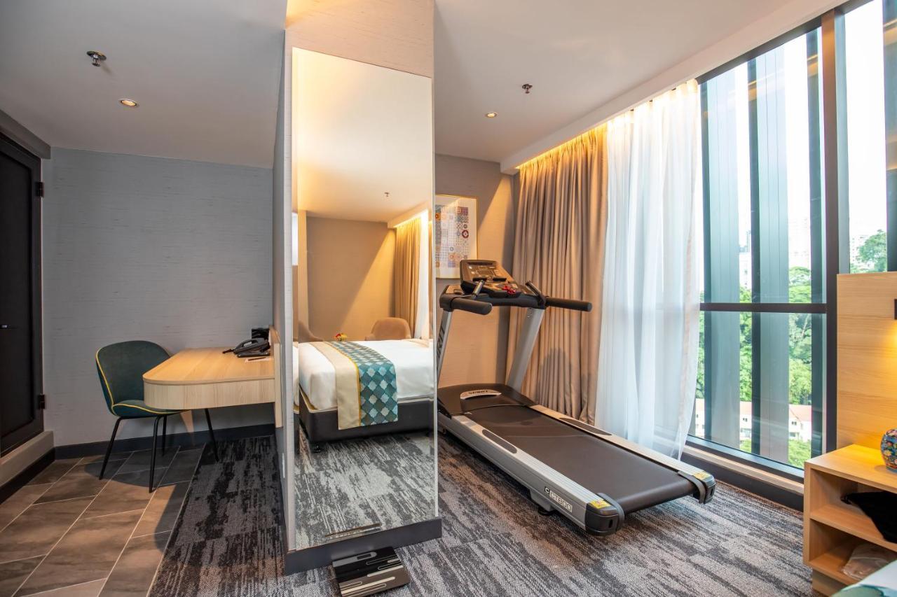 Santa Grand Signature Hotel