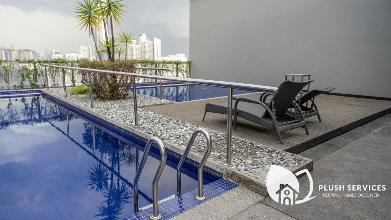Apartment Fairlane Residences By Plush