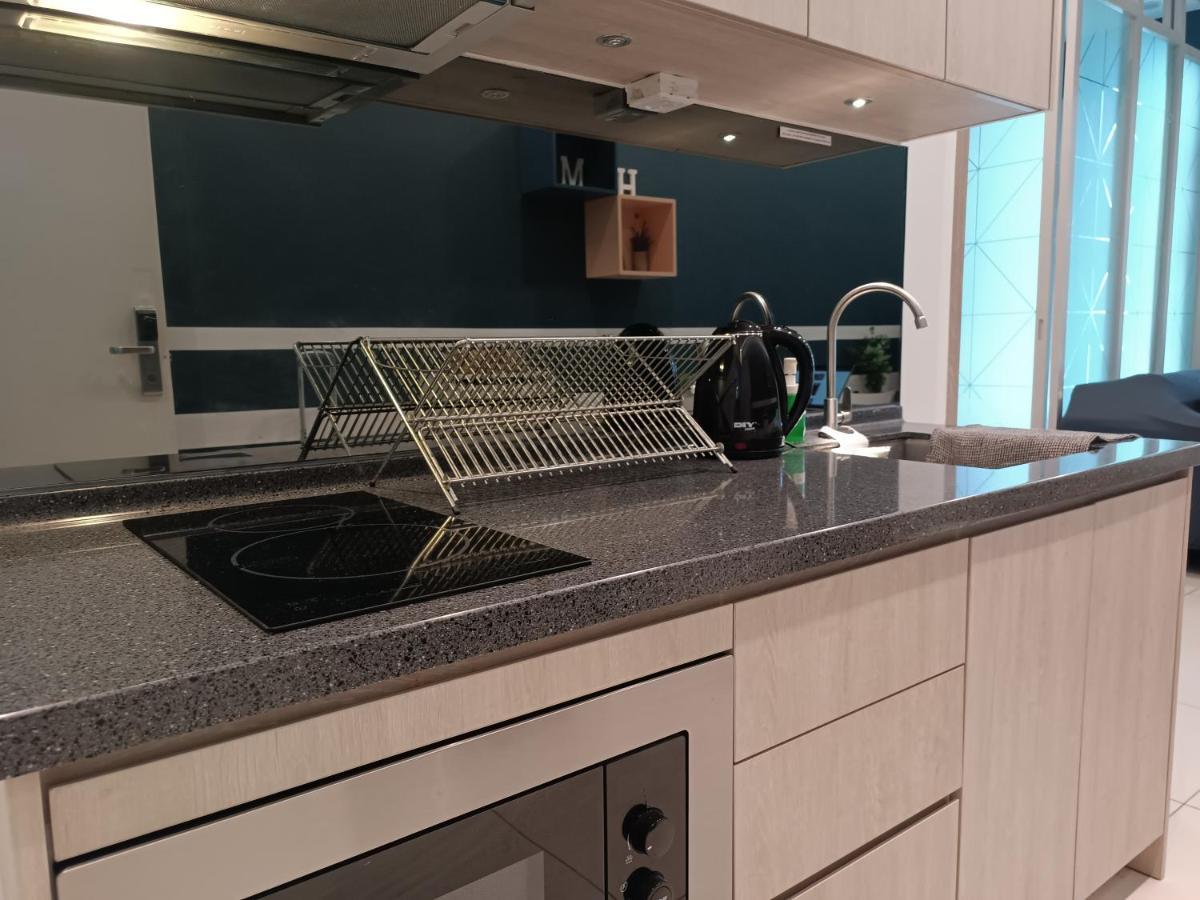 Robertson At Bukit Bintang 3 Bedroom With Netflix Apartemen Kuala Lumpur