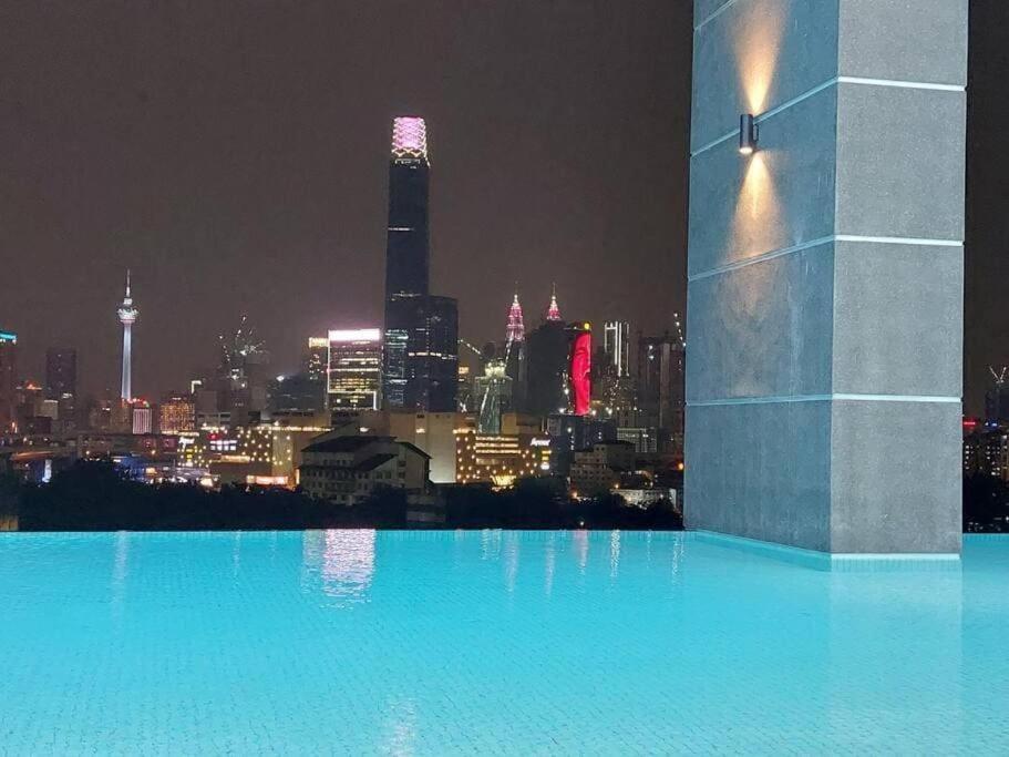 Apartment Staycation Hots @ Sunway Velocity Mall *