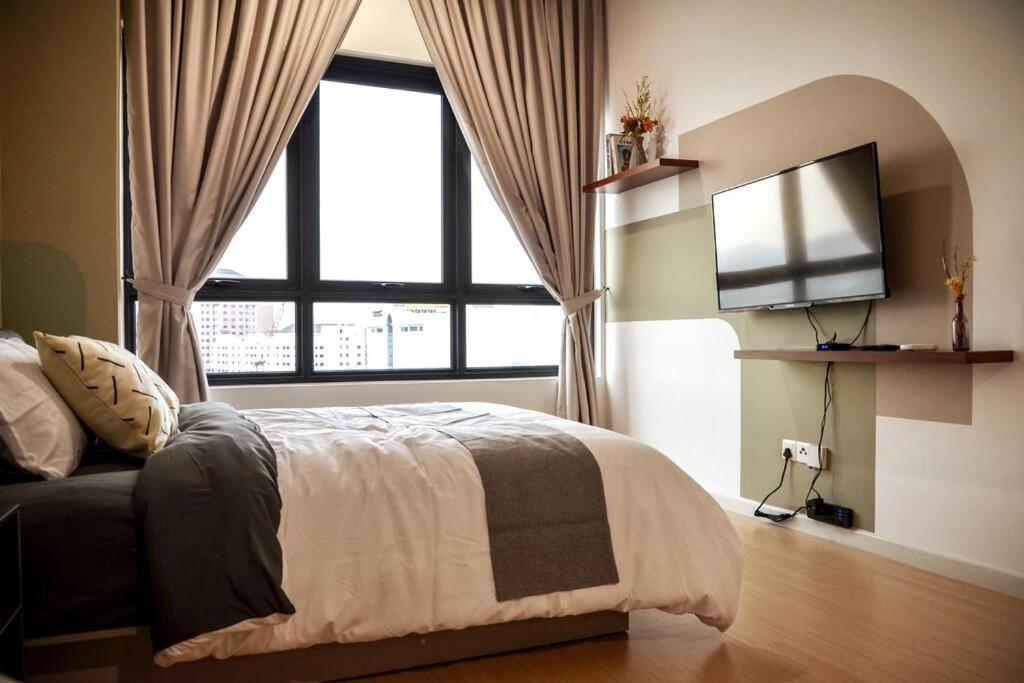 Apartment The Play Suite@pano. Mrt. Free Parking. Self C/in