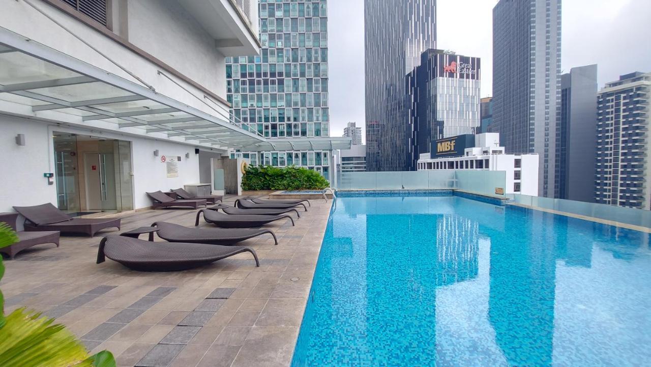 Klcc 261 Bukit Bintang 4 Pax Free 1 Parking *