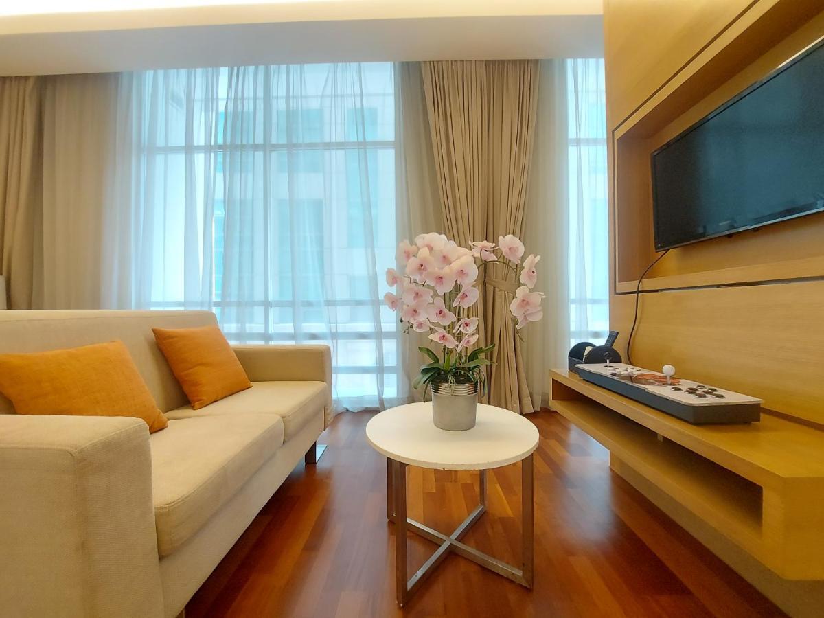 Klcc 261 Bukit Bintang 4 Pax Free 1 Parking Apartment