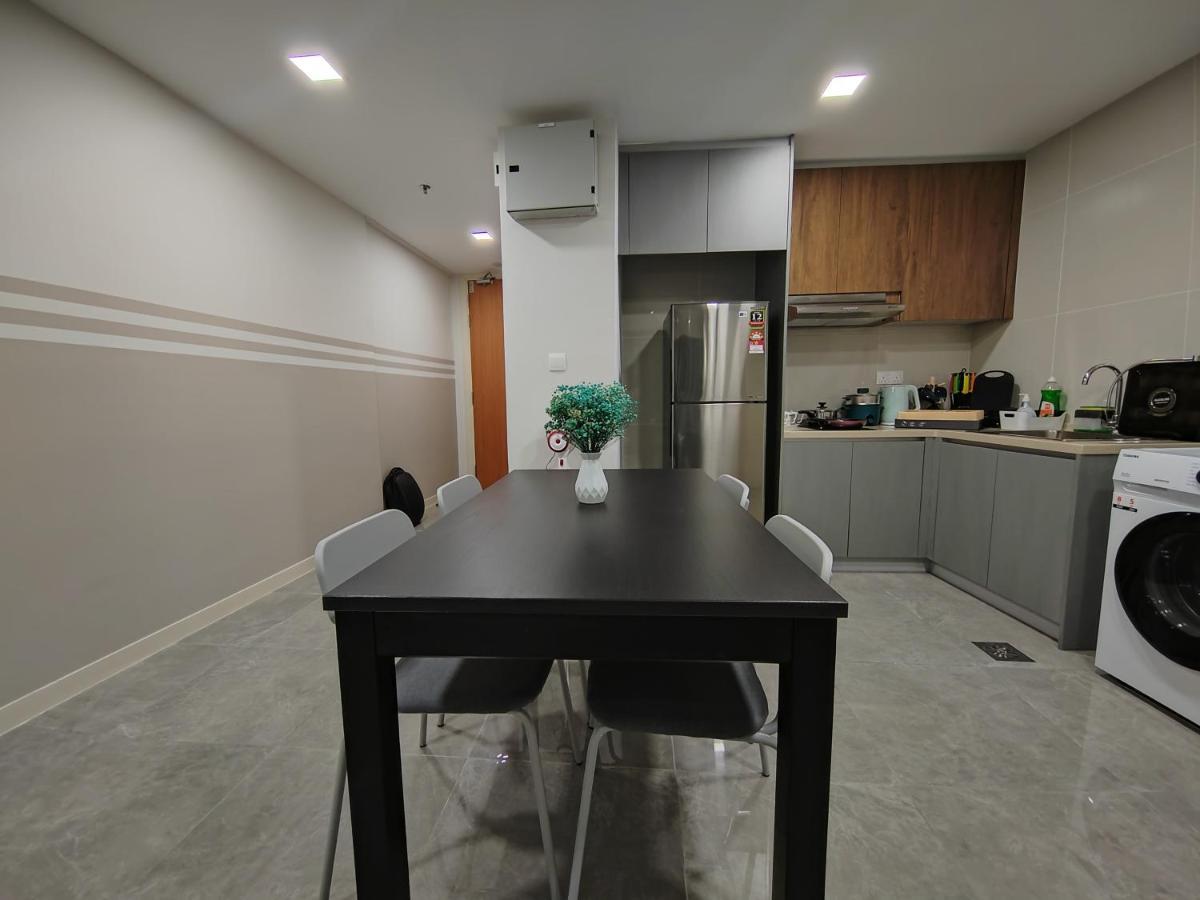 The Ooak @ 163 Building