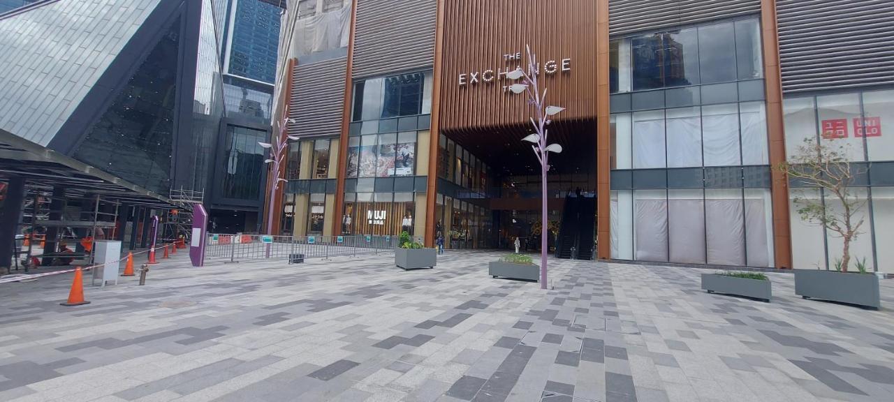 Klcc 261 Bukit Bintang 4 Pax Free 1 Parking *