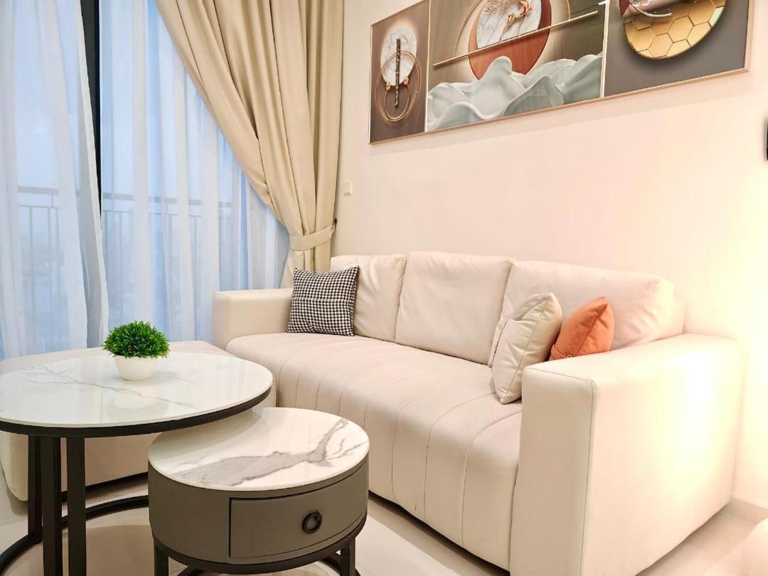 Sunway Velocity Two- Ample Apartment *