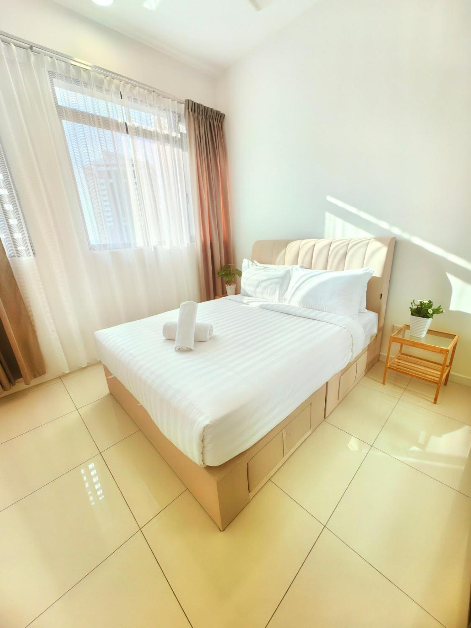 Chambers Klcc Service Apartment *