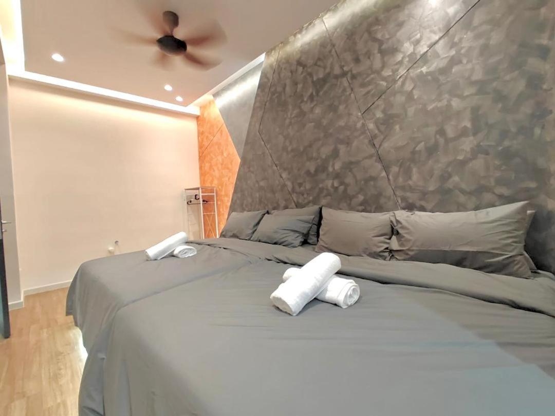 Apartment Sunway Velocity Two- Ample *