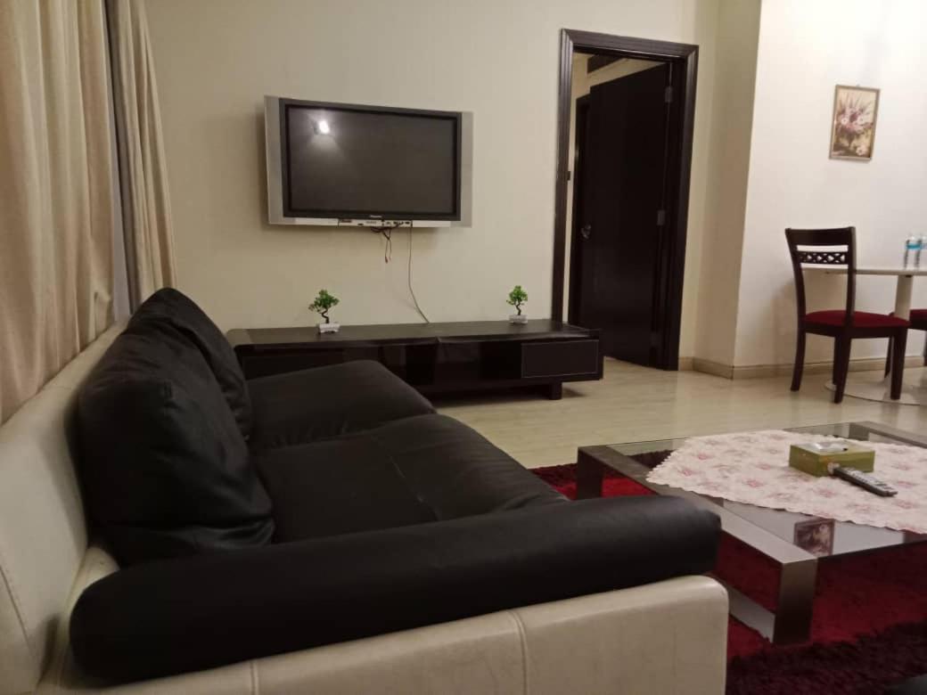 New Town At Times Square Apartment *
