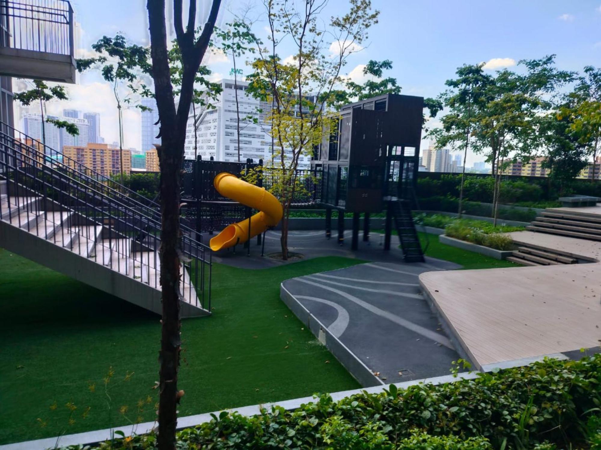 Bunga At Lucentia Bbcc Apartment Kuala Lumpur