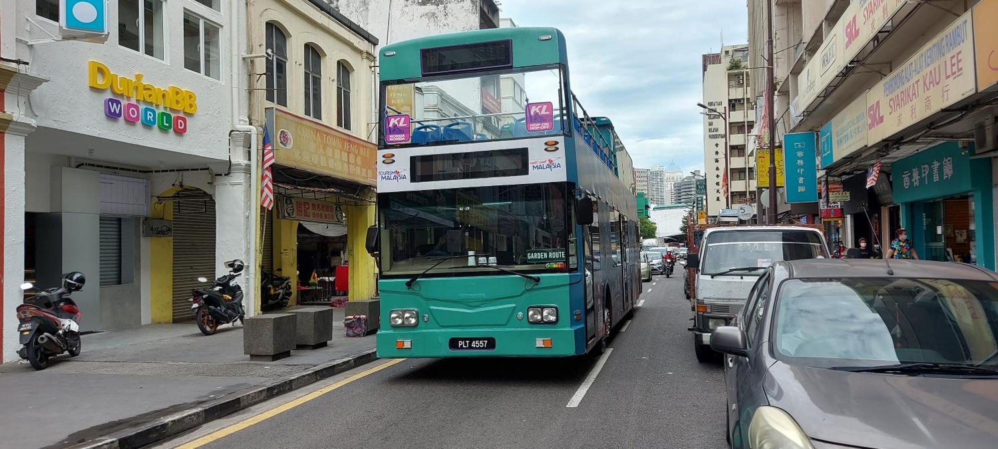 Klcc 261 Bukit Bintang 4 Pax Free 1 Parking Kuala Lumpur