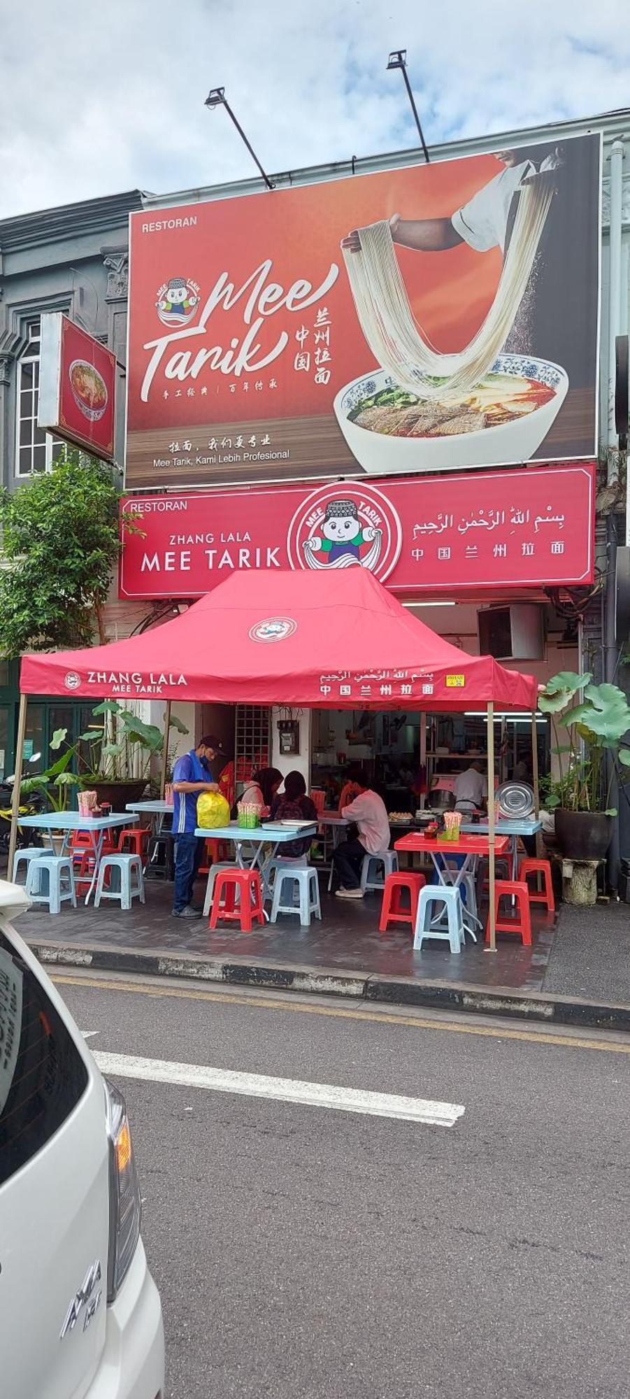 Klcc 261 Bukit Bintang 4 Pax Free 1 Parking Apartment Kuala Lumpur