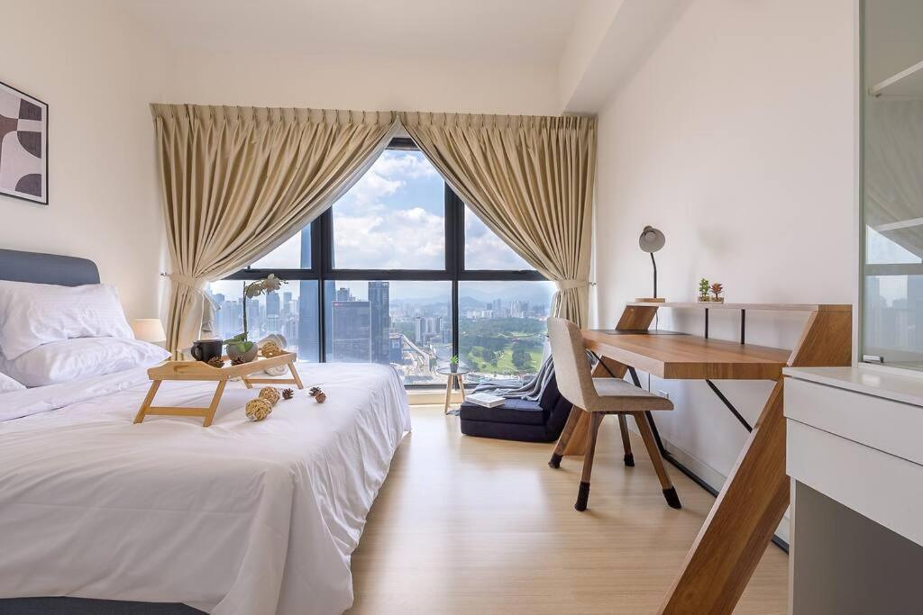 Luxury Sky Garden Near Trx Mall 100mbps Apartemen Kuala Lumpur