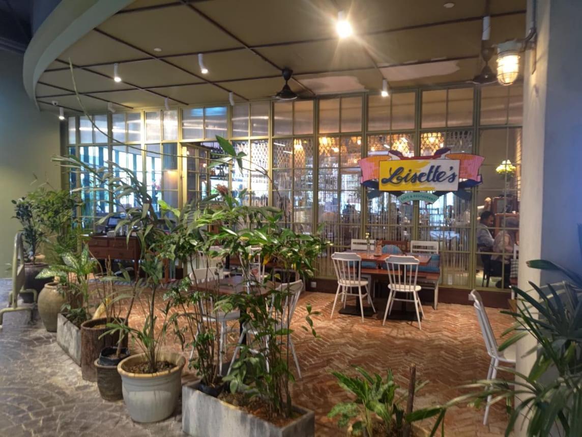 Theooak 4pax Cozy @mont Kiara Kuala Lumpur